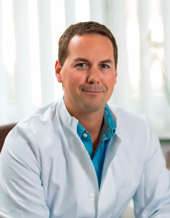 Arzt Dermatologe Martin Kniely
